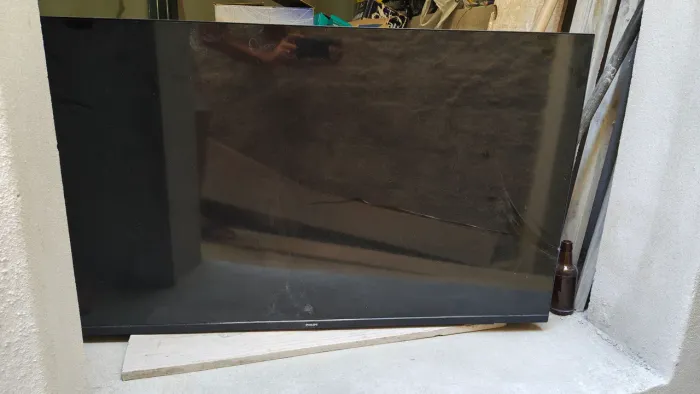 Tv 50 Philips, tela trincada 