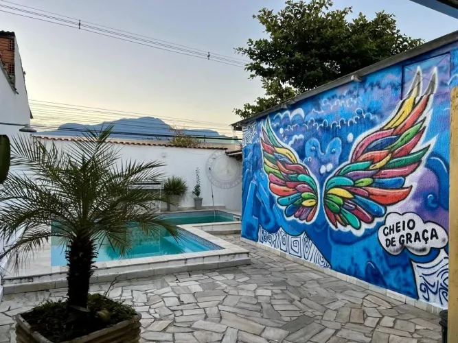 Casa Térrea na Avenida Cruzeiro com 2 quartos e piscina grande! Aceita financiamento