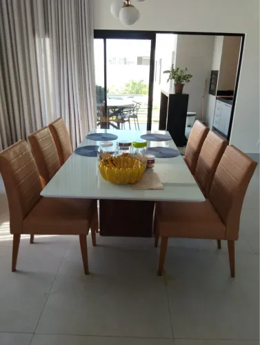 EXCELENTE MESA RETANGULAR 2M X 1 MM