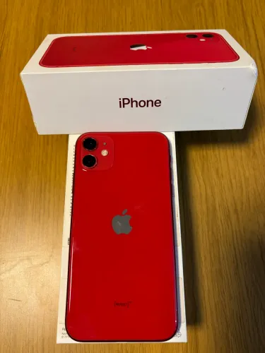 iPhone 11 vermelho ( 128 GB) sem avarias, na caixa