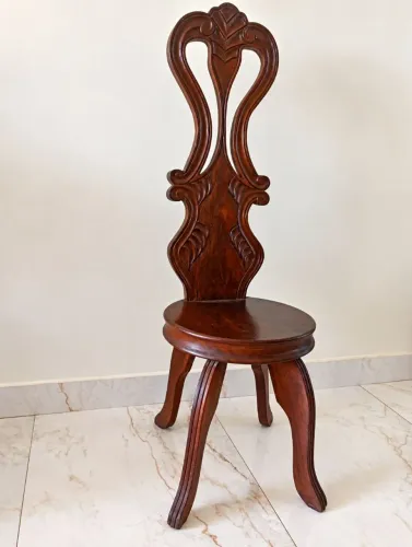Cadeira maciça de macanaíba