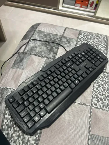 Teclado novinho (olhar a descrição)