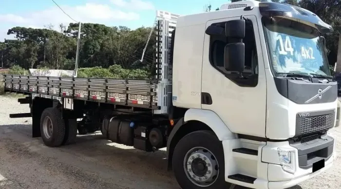 Volvo Vm 270 4x2 Carroceria 2014