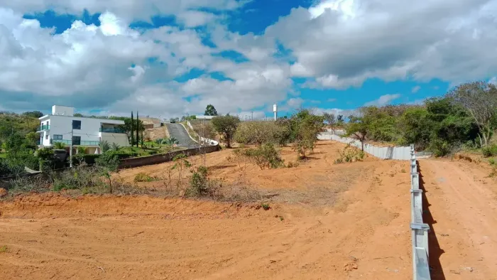 Lote/Terreno para venda possui 1400 metros quadrados