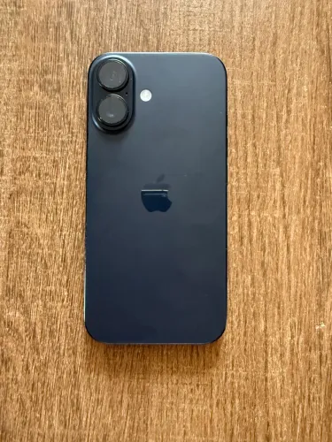 iPhone 16