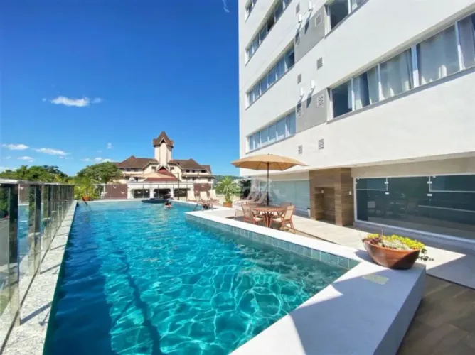 Apartamento mobiliado disponível para locação no bairro Velha, Blumenau/SC.