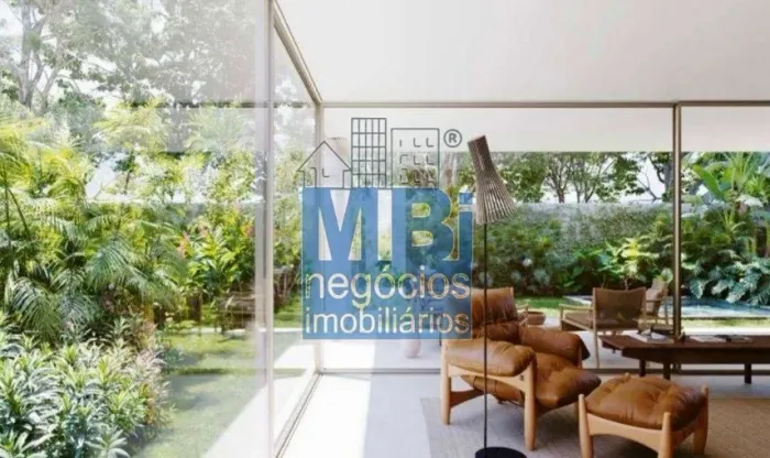 Linda Casa em Condomínio no Alto da Boa Vista - São Paulo.