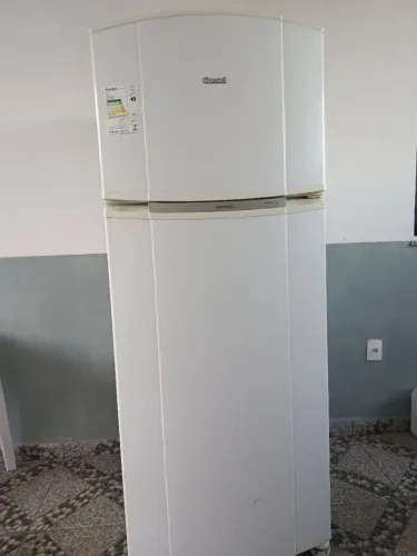 Vendo geladeira Consul Frost Free 406L funcionando perfeitamente 