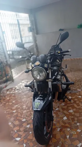 Suzuki Bandit 650 N . Ano 2010