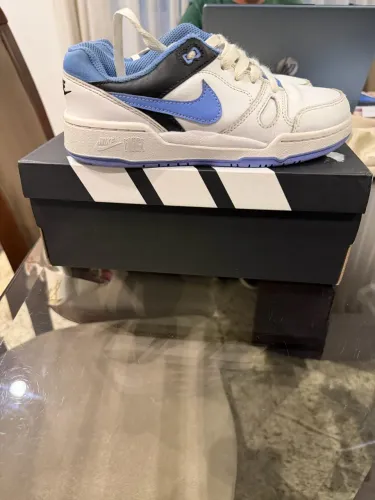 Tênis Nike Force Branco e Azul - Tamanho 34 Brasil