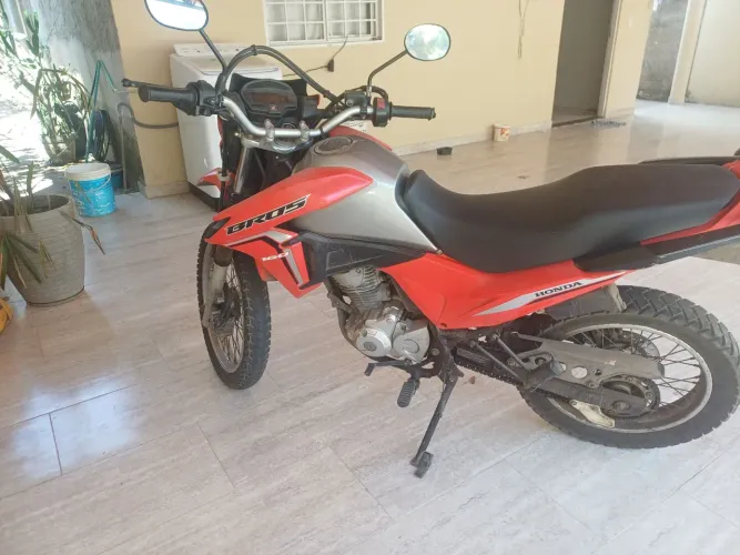 Vendo BROS único Dono!