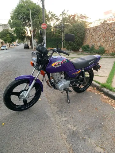 VENDO HONDA CG TITAN