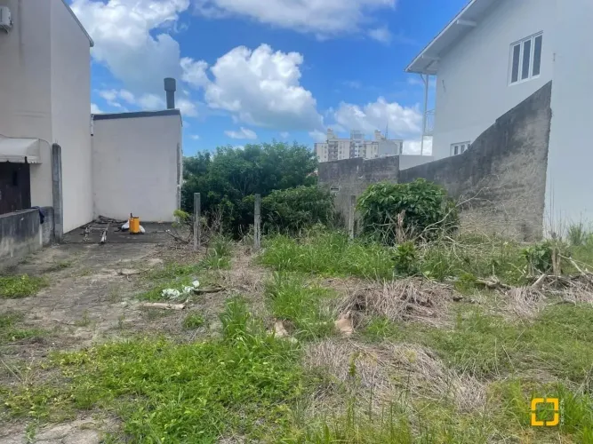 Terreno com 412,37 m² Bairro Capoeiras / Estreito Florianópolis SC