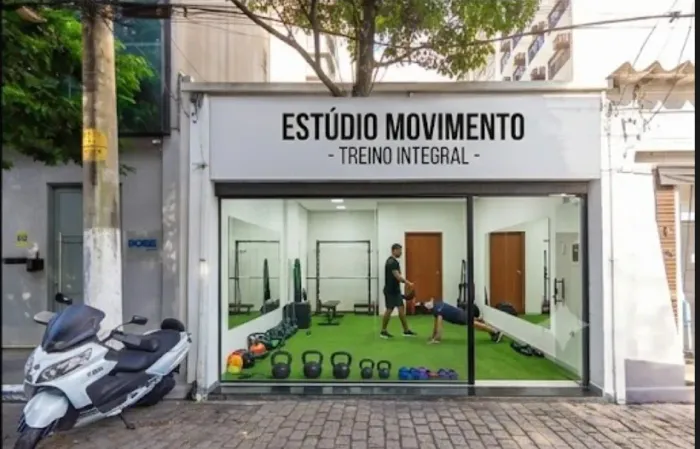 Loja de rua para venda e locação em Vila Cordeiro, 100m²