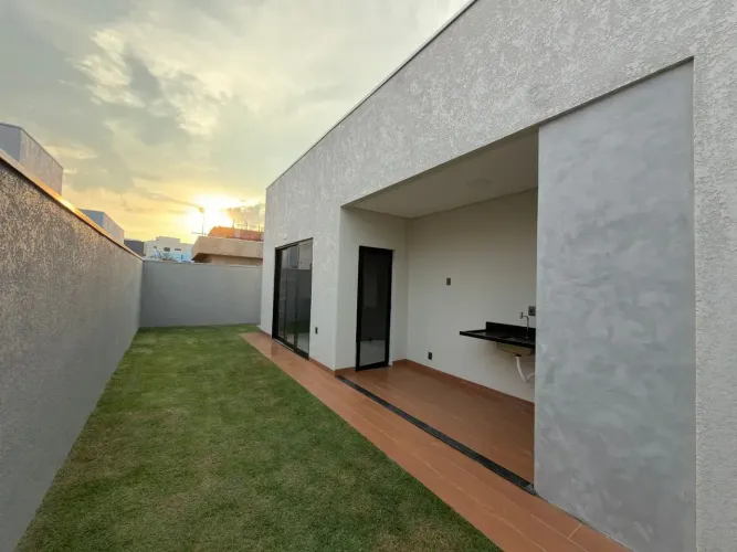 Imóvel para venda possui 150 metros quadrados com 3 quartos em Aponiã - Porto Velho - RO