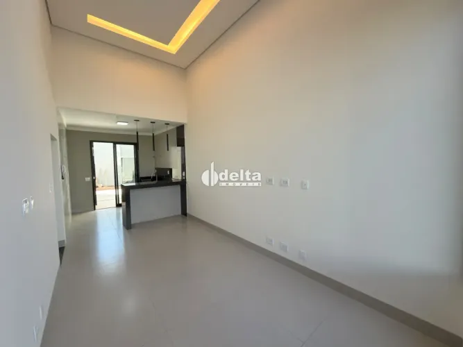 Casa com 3 quartos sendo 1 suíte disponível para venda no bairro Laranjeiras em Uberlândia
