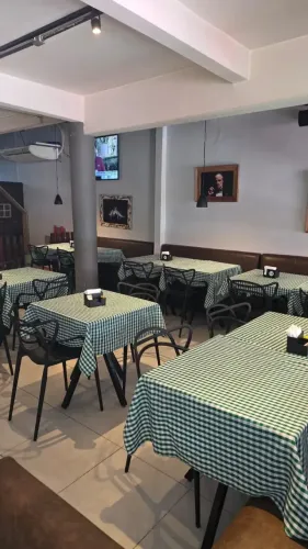 Sociedade em fantástico Restaurante na Pituba - Salvador - BA
