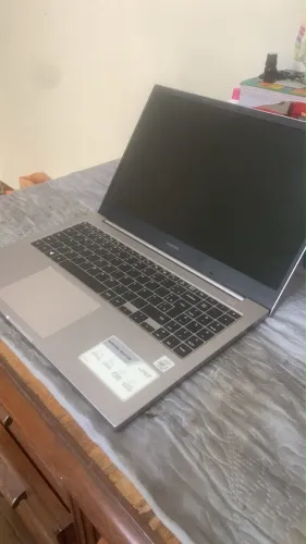Notebook Samsung book E30