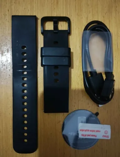Carregador, Pulseira e Película de Smartwatch 
