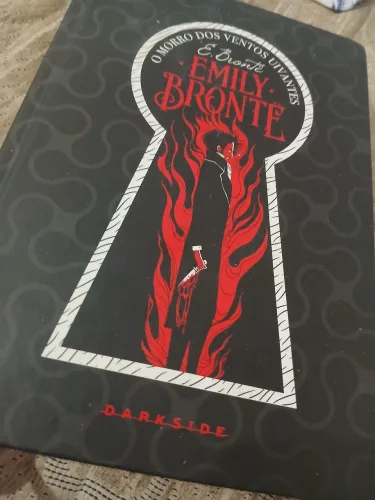 O morro dos ventos uivantes 