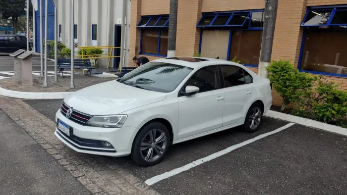 Volkswagen Jetta Comfortline 1.4 TSI 16V 4P Aut. 2016