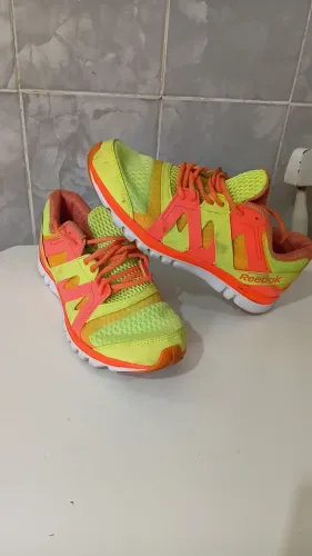 Tenis reebok sublite