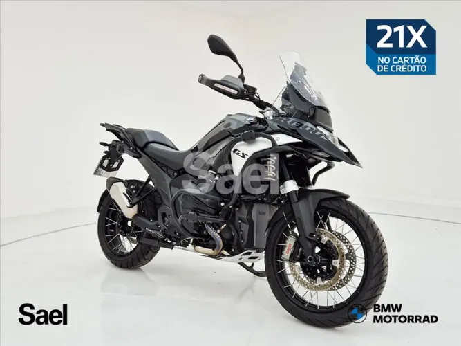 BMW R 1300 GS TRIPLE BLACK
