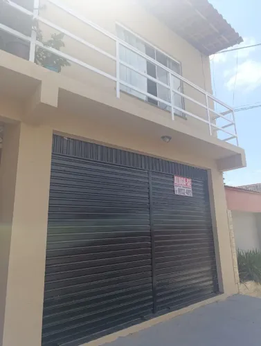 Aluga-se ponto comercial