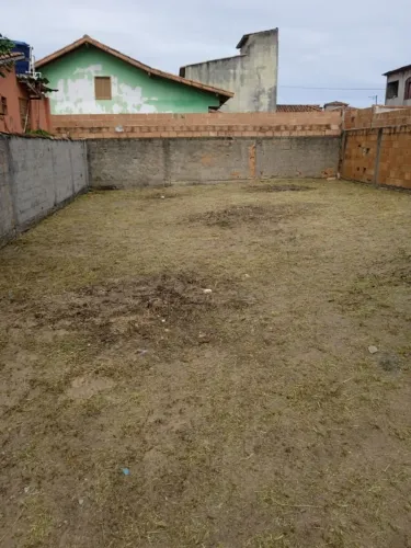 Vendo ótimo terreno de 272,60 metros quadrados em Unamar