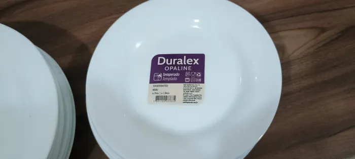 Kit com 36 pratos (12 de cada) raso, de sopa e de sobremesa