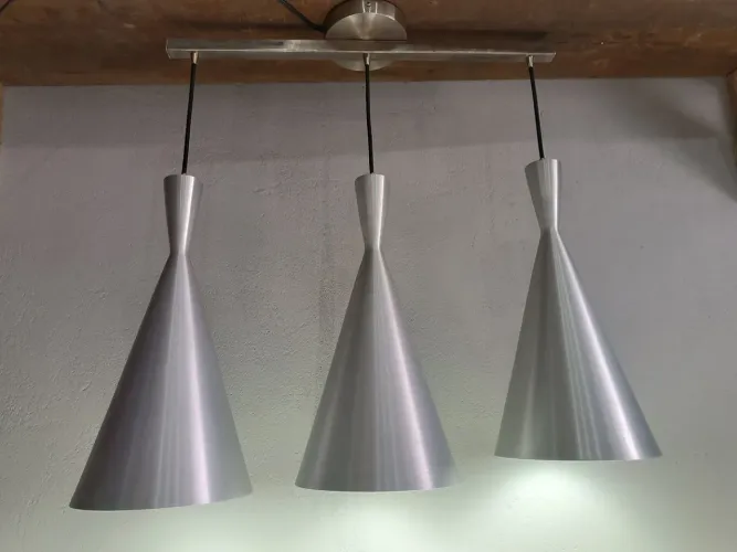 Luminária tripla pendente teto cone 