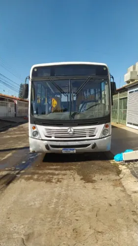 Vendo ônibus 