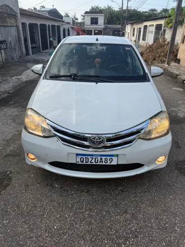 Toyota Etios Platinum Sed. 1.5 Flex 16V 4P Mec. 2016