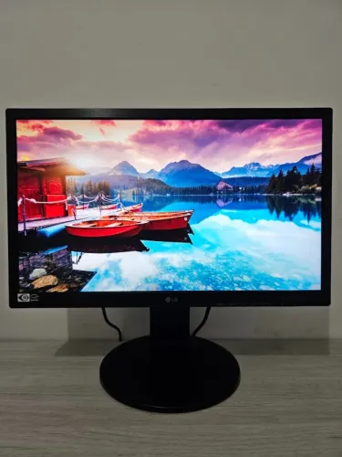 Monitor LG 22" Full HD