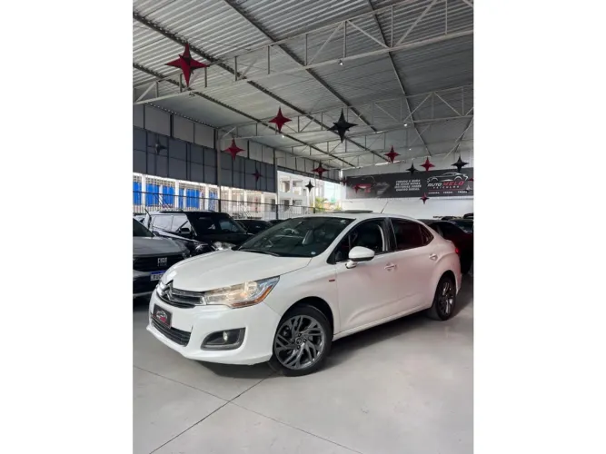 Citroen C4 Lounge Exclusive 1.6 Turbo 4P Aut. 2015