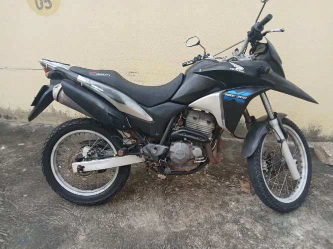 Xre 300 2015 toda em dias