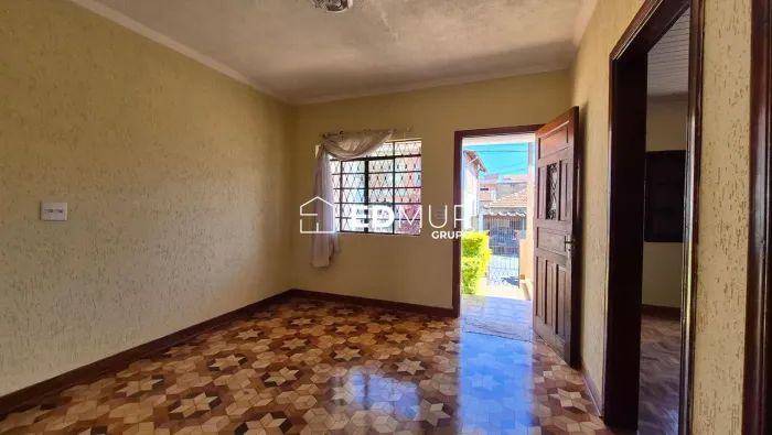 CASA para ALUGUEL com 100m² no bairro Vila Floresta com 2 quartos e 6 vagas. Santo André, 