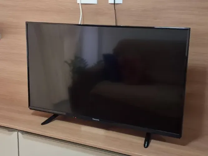 Smart TV Panasonic 40 FHD Netflix YouTube