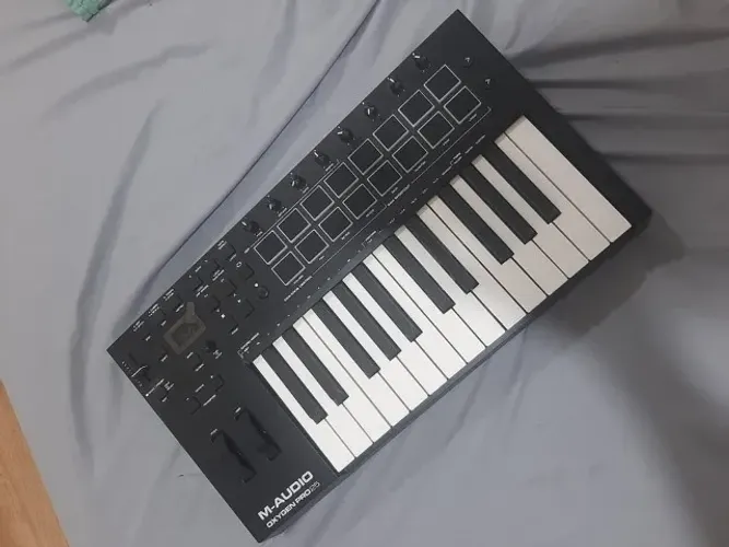Teclado controlador M-audio Oxygen Pro 25