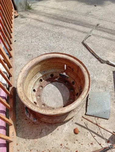 Roda de caminhão para churrasqueira 