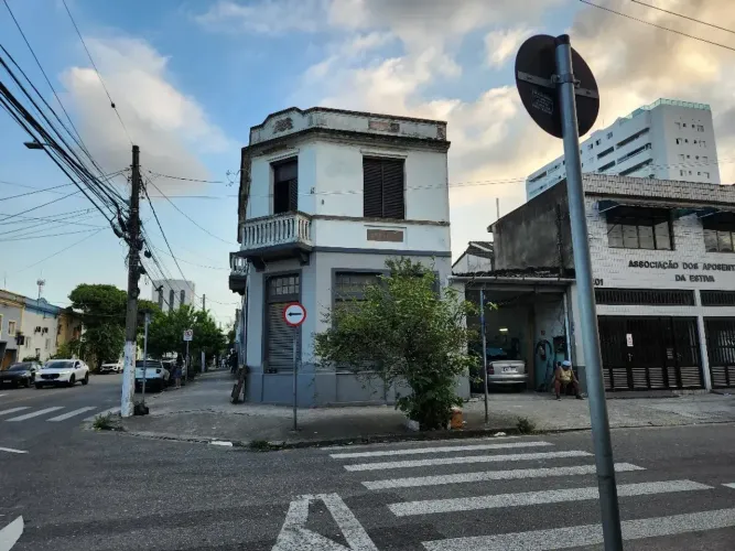 Loja para locação com 130 metros quadrados - Macuco - Santos - SP