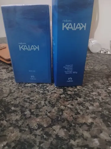 Vendo kit de colônia e uma hidratante pis sol