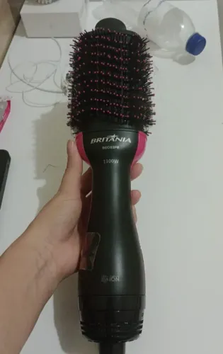 Escova secadora Britânia semi nova