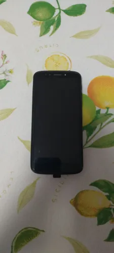 Celular Motorola Moto g6 play (não tem carregador original, posso mandar um compatível)