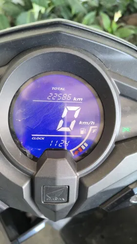 Moto Honda elite em ótimo estado 