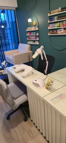 Aluguel de mesa para Nail Designer