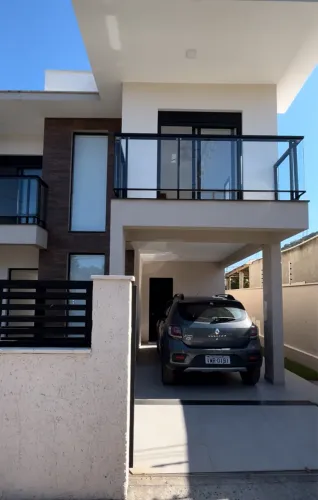 Alugo linda casa de 3 quartos semi mobiliado no novo campeche