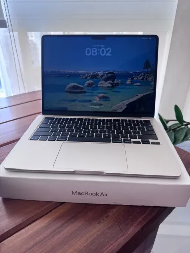 VENDO MACBOOK - M5 - 512 GB | 16 GB Memória PRATICAMENTE ZERO