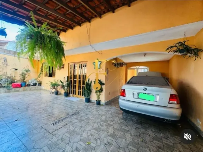 Casa para venda tem 195 metros quadrados com 5 quartos
