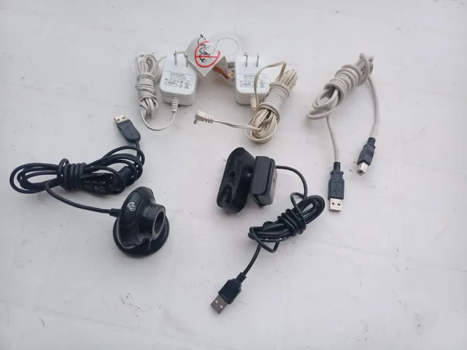 Lote acessórios eletrônicos - Tudo / R$ 25,00